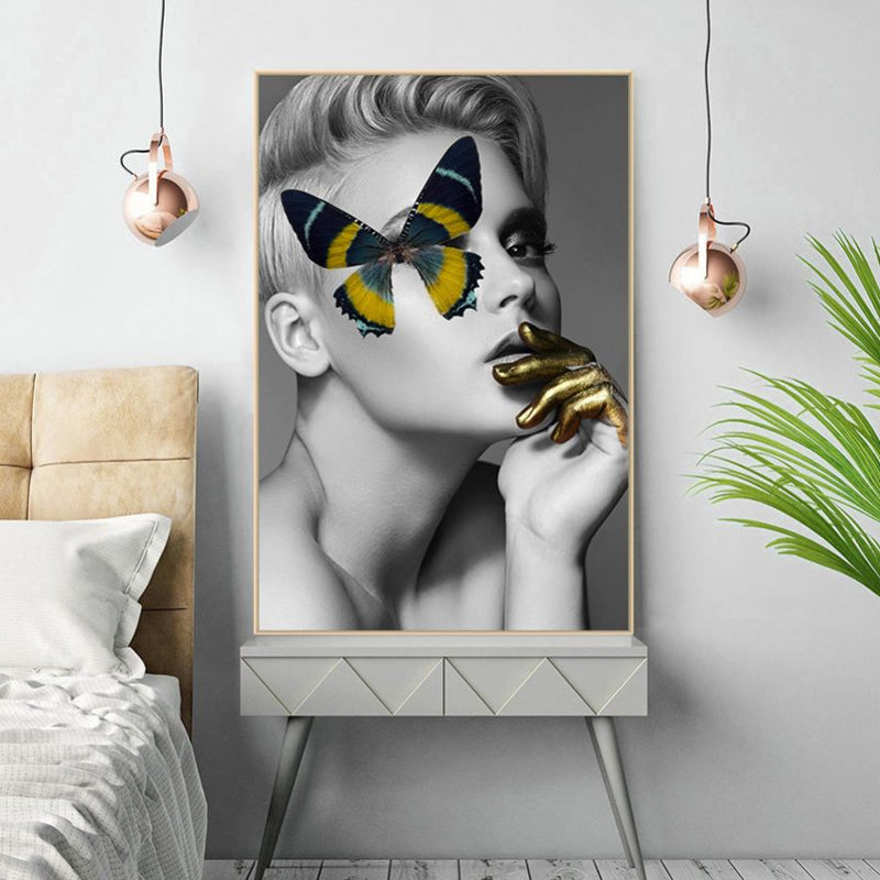 Arte de pared glamorosa mujer gris amarilla con mariposa sobre lienzo para niñas dormitorio