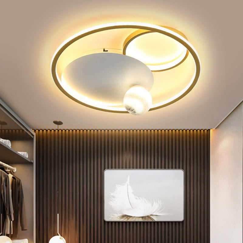 Gold Circular Ceiling Flush Simplicity LED Metallic Flush Mount Light Fixture for Bedroom