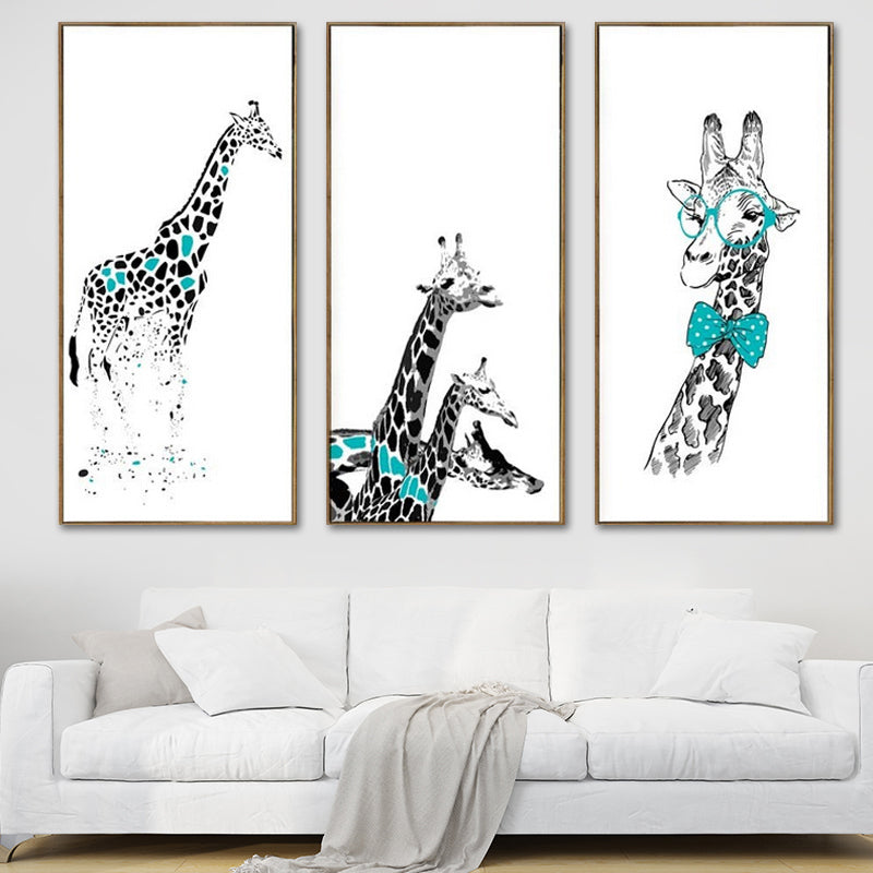Cartoon Giraffe Wall Art Canvas Textured White Wall Decor for Childrens Bedroom Clearhalo 'Art Gallery' 'Canvas Art' 'Kids' Arts' 1639606