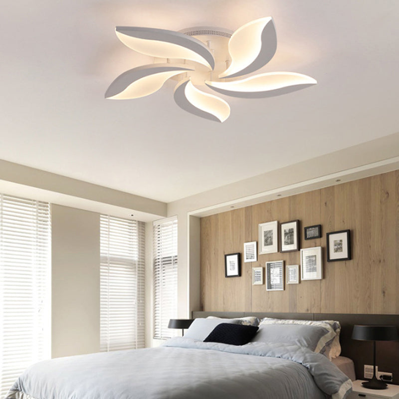 Acrylic Flower Flush Mount Light Contemporary LED 3/5/9 Lights Ceiling Lighting Fixture in Warm/White/Natural Light Clearhalo 'Ceiling Lights' 'Close To Ceiling Lights' 'Close to ceiling' 'Semi-flushmount' Lighting' 164892