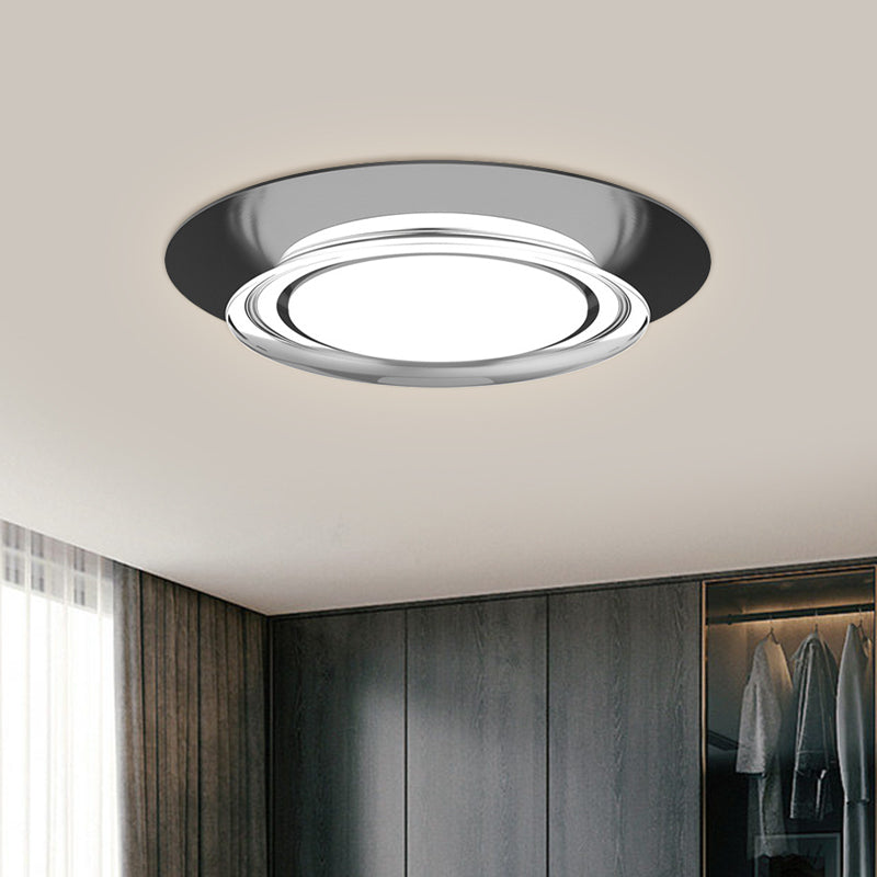Black/Gold Round Flush Light Fixture Simple Metal LED Ceiling Flush Mount for Parlor in Warm/White Light Black Clearhalo 'Ceiling Lights' 'Close To Ceiling Lights' 'Close to ceiling' 'Flush mount' Lighting' 1649492