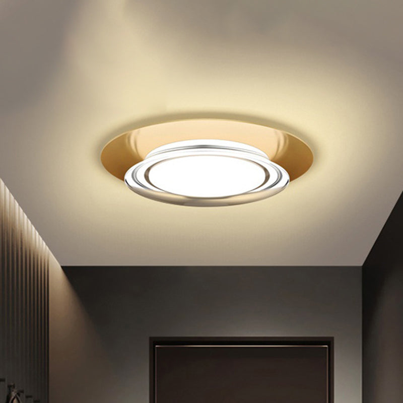 Black/Gold Round Flush Light Fixture Simple Metal LED Ceiling Flush Mount for Parlor in Warm/White Light Gold Clearhalo 'Ceiling Lights' 'Close To Ceiling Lights' 'Close to ceiling' 'Flush mount' Lighting' 1649496