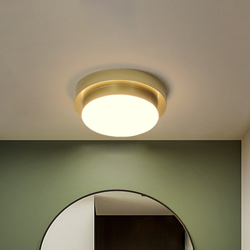 Triangle/Round/Square Flushmount Light Simplicity Metallic LED Corridor Flush Ceiling Light in Gold Clearhalo 'Ceiling Lights' 'Close To Ceiling Lights' 'Close to ceiling' 'Flush mount' Lighting' 1650202