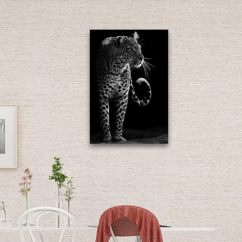 Leopard Wall Decor Contemporary Canvas Wall Art in Dark Color for Living Room Clearhalo 'Art Gallery' 'Canvas Art' 'Contemporary Art Gallery' 'Modern' Arts' 1652797
