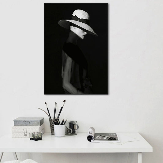 Black Lady with Hat Canvas Print Home Decor Victorian for Great Room Wall Art, Multiple Size Options Clearhalo 'Art Gallery' 'Canvas Art' 'Contemporary Art Gallery' 'Modern' Arts' 1652946