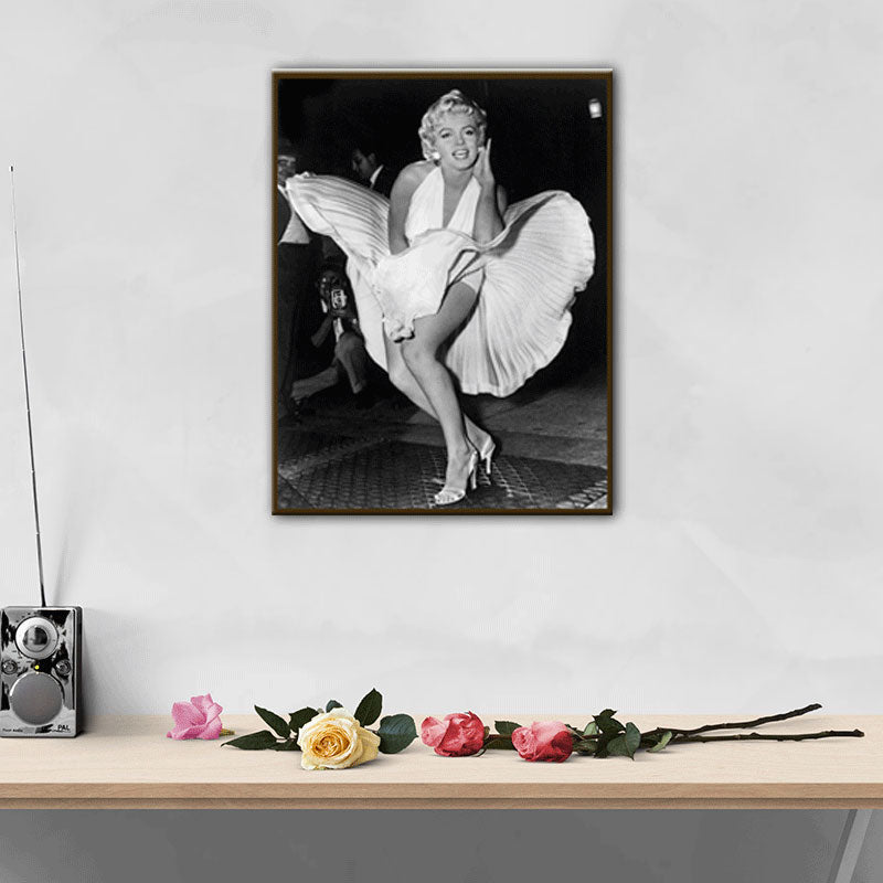 Marilyn Monroe Wall Art Light-Color Canvas Print Wall Decor for Boys Bedroom, Textured Clearhalo 'Arts' 'Canvas Art' 1653608