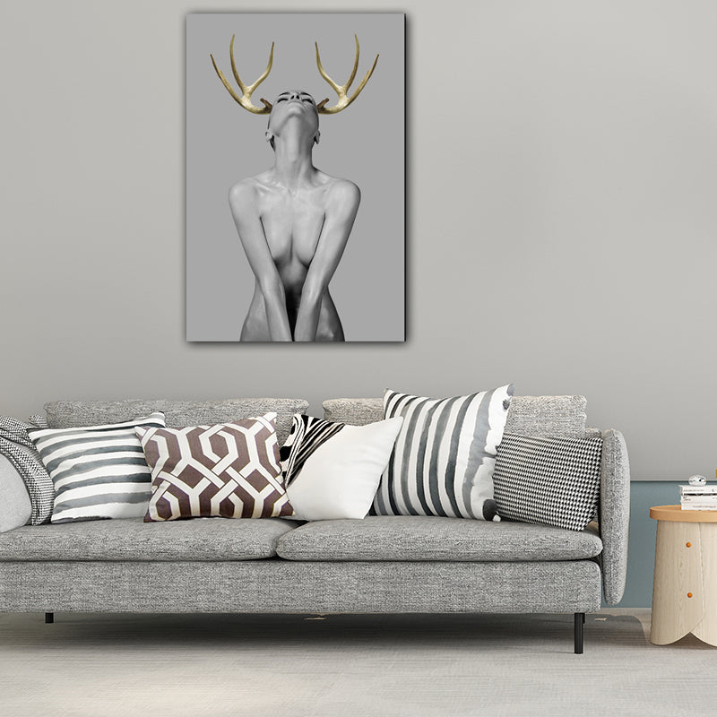 Woman with Antler Wall Art Textured Modern Style Dining Room Canvas Print in Gold Gold Design 1 Clearhalo 'Art Gallery' 'Canvas Art' 'Contemporary Art Gallery' 'Modern' Arts' 1654327