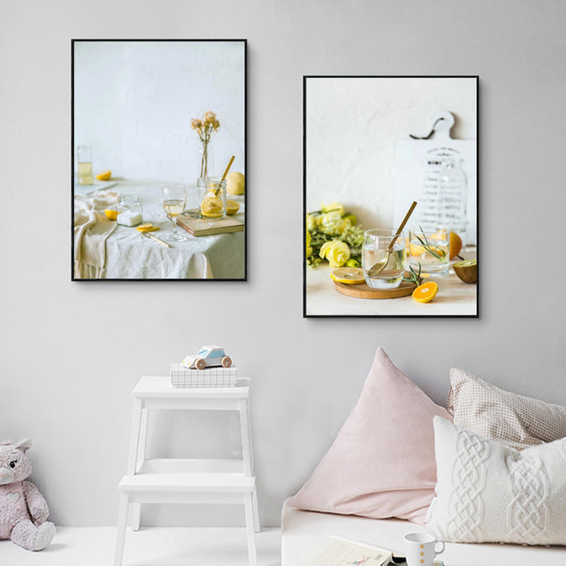Juice Making Wall Art Modernist Textured Girls Bedroom Canvas Print in Soft Color Yellow Clearhalo 'Art Gallery' 'Canvas Art' 'Contemporary Art Gallery' 'Modern' Arts' 1654991