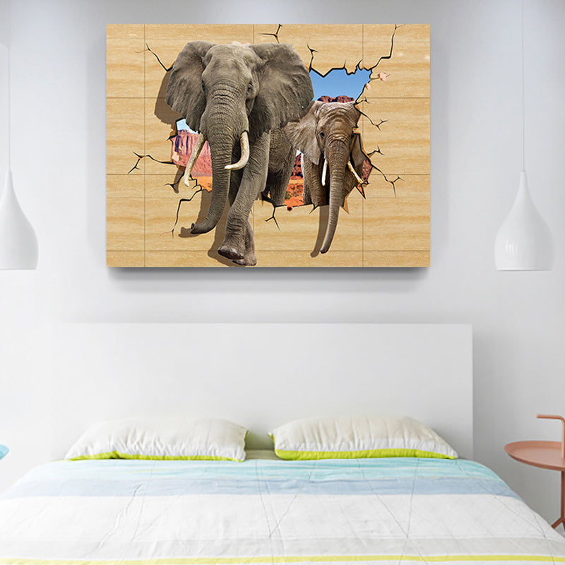 Mixed Media Modernist Canvas Wall Art with Elephant Breaking Through Barrier Pattern in Yellow Clearhalo 'Art Gallery' 'Canvas Art' 'Contemporary Art Gallery' 'Modern' Arts' 1655032