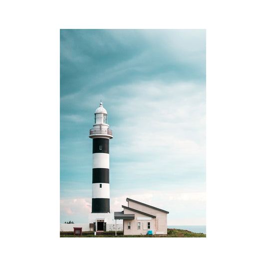 Lighthouse and Sky View Canvas Contemporary Textured Wall Art Print in Blue and White Clearhalo 'Art Gallery' 'Canvas Art' 'Contemporary Art Gallery' 'Modern' Arts' 1656456
