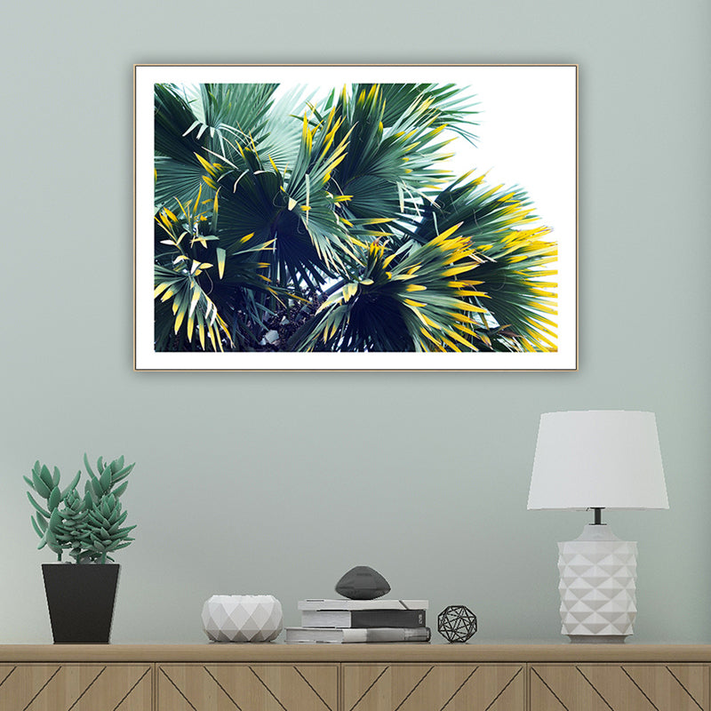 Tropical Palmetto Fan Wall Decor Green and White Botanical Canvas Art for Sitting Room Green Clearhalo 'Art Gallery' 'Canvas Art' 'Coastal Art Gallery' 'Nautical' Arts' 1657725