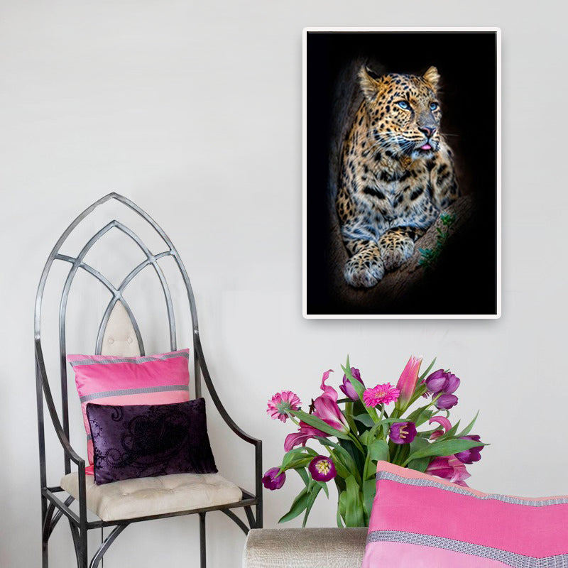 Photography Wild Animals Wall Art Decor for Living Room, Dark Color, Textured Surface Clearhalo 'Art Gallery' 'Canvas Art' 'Contemporary Art Gallery' 'Modern' Arts' 1658873