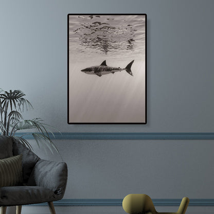 Grey Shark Wall Art Decor Underwater World Modern Textured Canvas Print for Dining Room Grey Clearhalo 'Art Gallery' 'Canvas Art' 'Contemporary Art Gallery' 'Modern' Arts' 1659655