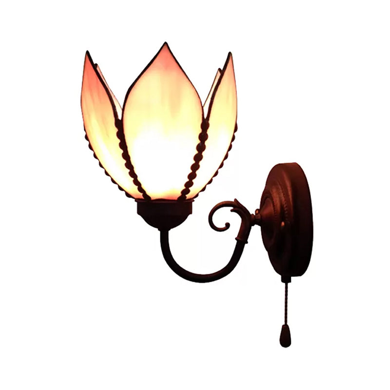 One Light Petal Wall Lighting with Curved Arm and Pull Chain Stained Glass Rustic Wall Lamp Clearhalo 'Industrial' 'Middle century wall lights' 'Tiffany wall lights' 'Tiffany' 'Wall Lamps & Sconces' 'Wall Lights' Lighting' 168720