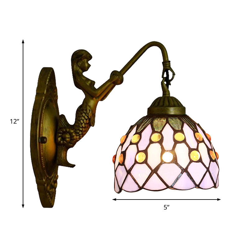 Vintage Dome Wall Mount Light Stained Glass One Light Mini Wall Sconce Light in Brass Clearhalo 'Industrial' 'Middle century wall lights' 'Tiffany wall lights' 'Tiffany' 'Wall Lamps & Sconces' 'Wall Lights' Lighting' 168825