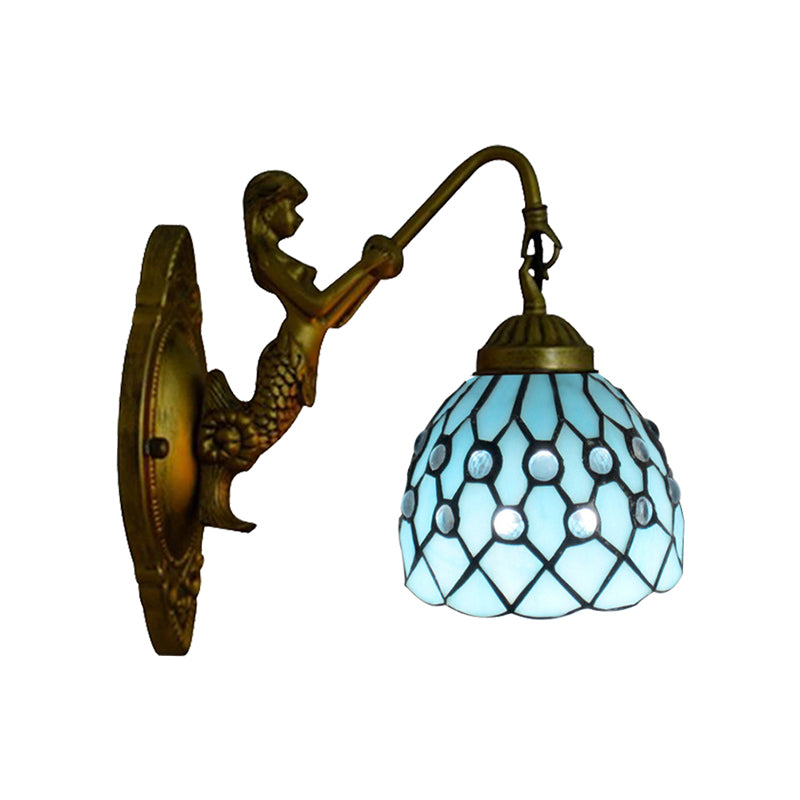Vintage Dome Wall Mount Light Stained Glass One Light Mini Wall Sconce Light in Brass Clearhalo 'Industrial' 'Middle century wall lights' 'Tiffany wall lights' 'Tiffany' 'Wall Lamps & Sconces' 'Wall Lights' Lighting' 168829