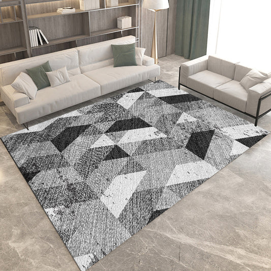 Modern Living Room Rug in Grey and Ivory Geometric Diamond Print Rug Polyester Pet Friendly Area Rug Dark Gray