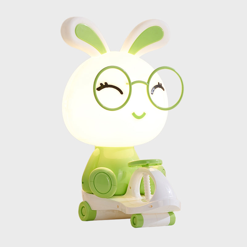 Pig/Frog/Panda Kids Bedroom Reading Book Light Plastic 1-Light Cartoon Night Table Lamp in Black/Pink/Green Clearhalo 'Lamps' 'Table Lamps' Lighting' 1694284