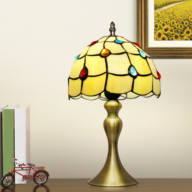 Scalloped Night Light Single Bulb Hand Cut Glass Classic Table Lamp with Jewel Deco in Brass Clearhalo 'Lamps' 'Table Lamps' Lighting' 1694704