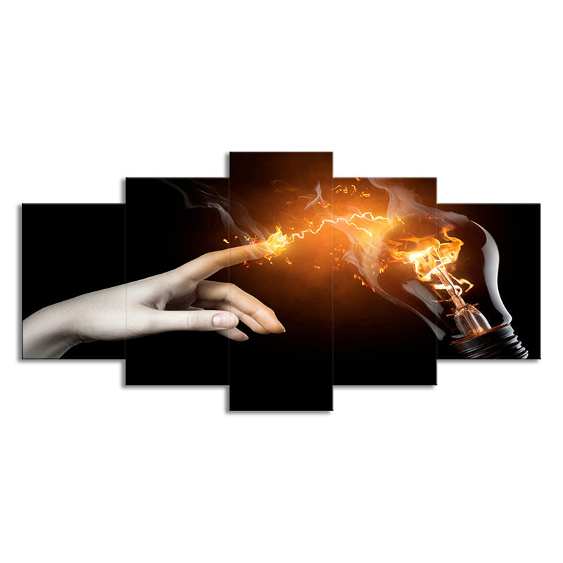 Hand and Light Bulb Canvas Modern Creative Magic Wall Art in Yellow on Black Clearhalo 'Art Gallery' 'Canvas Art' 'Contemporary Art Gallery' 'Modern' Arts' 1695292