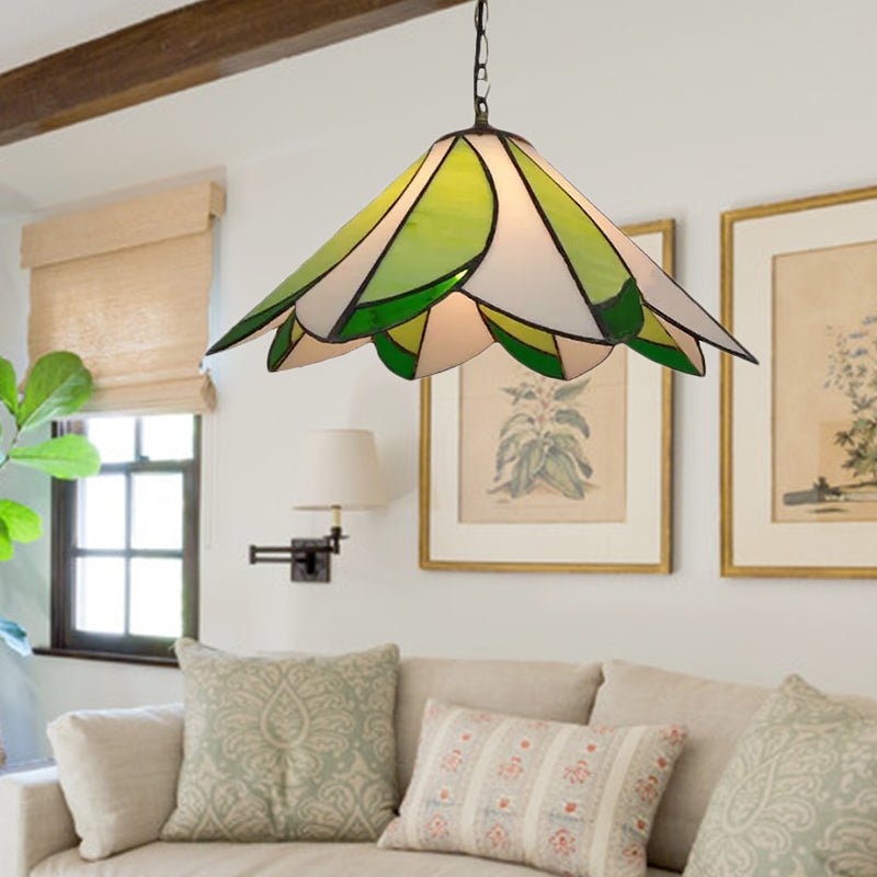 1 Bulb Ceiling Pendant Light Tiffany-Style Bloom Handcrafted Stained Glass Suspension Lighting in Green Clearhalo 'Ceiling Lights' 'Chandeliers' 'Industrial' 'Middle Century Pendants' 'Pendant Lights' 'Pendants' 'Tiffany close to ceiling' 'Tiffany Pendants' 'Tiffany' Lighting' 169543