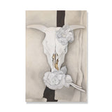 White Flower Art Print Textured Countryside Bedroom Wrapped Canvas (Multiple Sizes Available) Clearhalo 'Art Gallery' 'Canvas Art' 'Traditional' Arts' 1709322