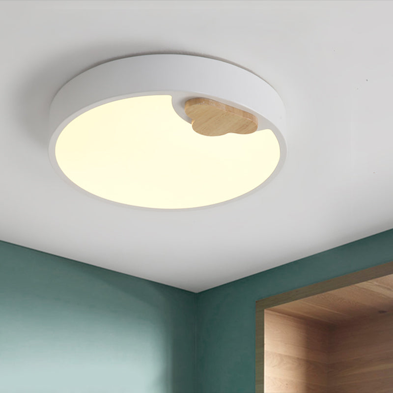 White LED Round Flush Mount Lamp Scandinavian Acrylic Ceiling Light Fixture, 16"/19.5" Width Clearhalo 'Ceiling Lights' 'Close To Ceiling Lights' 'Close to ceiling' 'Flush mount' Lighting' 1709497