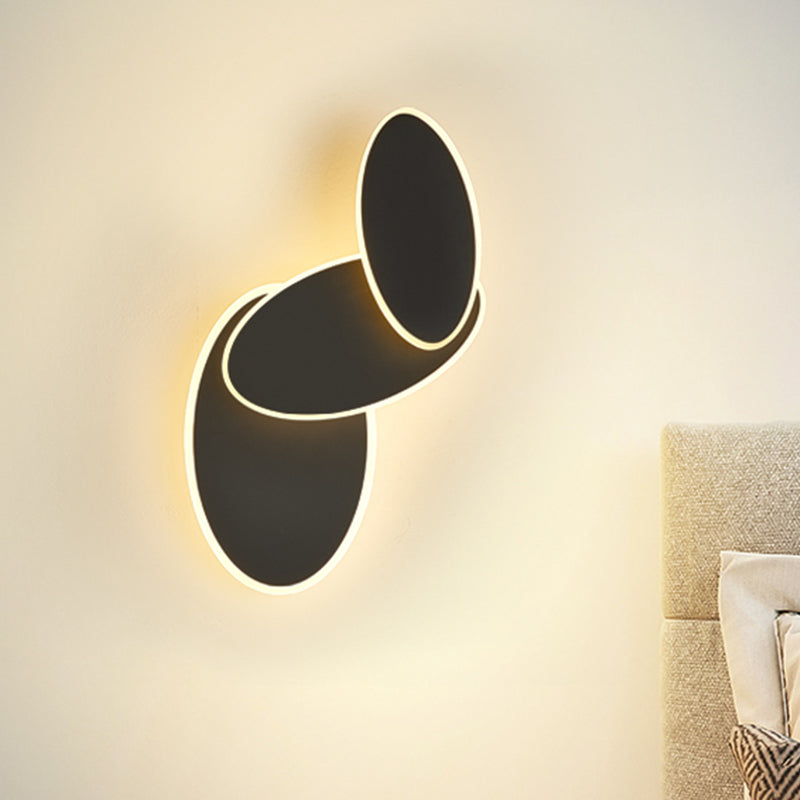 Black/White Round Rotatable Wall Mount Lighting Modernist LED Acrylic Wall Light Fixture in Warm/White Light Clearhalo 'Cast Iron' 'Glass' 'Industrial' 'Modern wall lights' 'Modern' 'Tiffany' 'Traditional wall lights' 'Wall Lamps & Sconces' 'Wall Lights' Lighting' 1710612