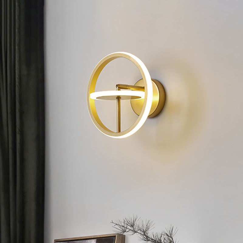 Metal Circle Wall Light Fixture Modernist LED Wall Lighting with Adjustable Arm in Gold, Warm/White Light Clearhalo 'Cast Iron' 'Glass' 'Industrial' 'Modern wall lights' 'Modern' 'Tiffany' 'Traditional wall lights' 'Wall Lamps & Sconces' 'Wall Lights' Lighting' 1710628