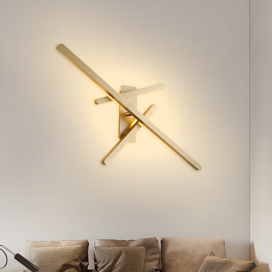 Crossed Lines Wall Lighting Contemporary Metallic LED Gold Wall Mount Light, Warm/White Light Gold Clearhalo 'Cast Iron' 'Glass' 'Industrial' 'Modern wall lights' 'Modern' 'Tiffany' 'Traditional wall lights' 'Wall Lamps & Sconces' 'Wall Lights' Lighting' 1710635