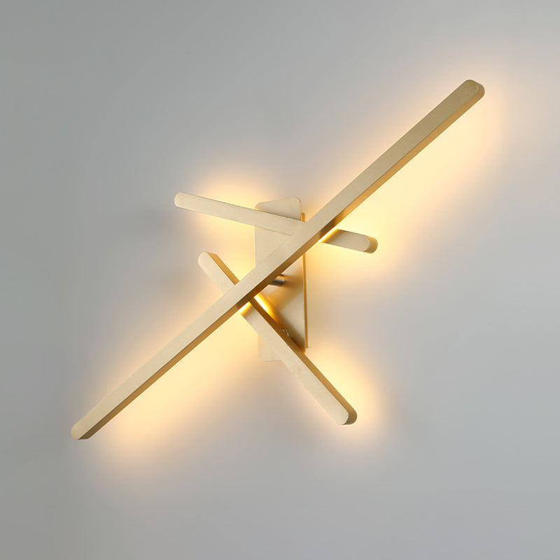 Crossed Lines Wall Lighting Contemporary Metallic LED Gold Wall Mount Light, Warm/White Light Clearhalo 'Cast Iron' 'Glass' 'Industrial' 'Modern wall lights' 'Modern' 'Tiffany' 'Traditional wall lights' 'Wall Lamps & Sconces' 'Wall Lights' Lighting' 1710637