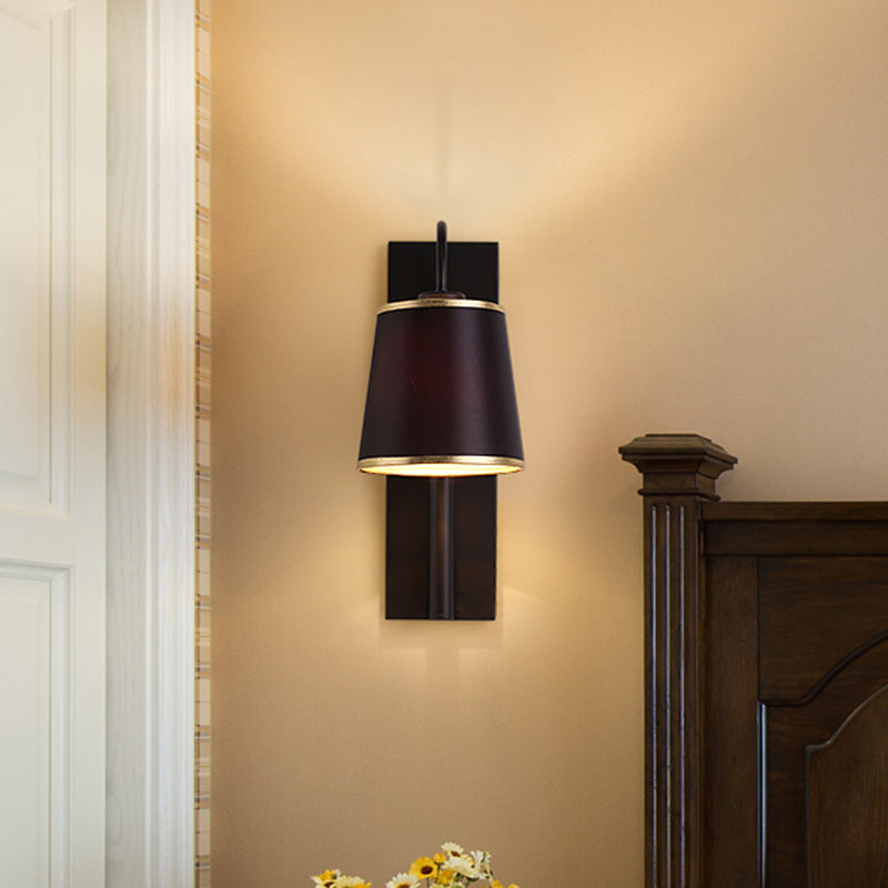 Black Conical Wall Sconce Lighting Nordic 1-Bulb Metallic Wall Mount Light with Gooseneck Arm Clearhalo 'Cast Iron' 'Glass' 'Industrial' 'Modern wall lights' 'Modern' 'Tiffany' 'Traditional wall lights' 'Wall Lamps & Sconces' 'Wall Lights' Lighting' 1710699