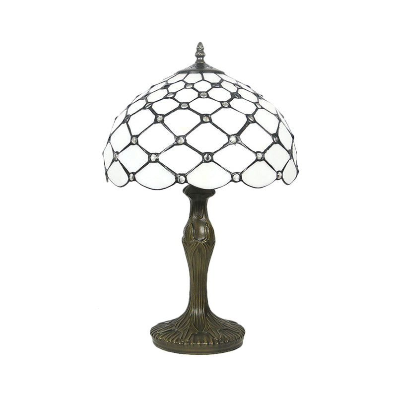 Brass 1 Light Night Lighting Tiffany White Glass Beaded Task Lamp with Scalloped Edge Clearhalo 'Lamps' 'Table Lamps' Lighting' 1710880