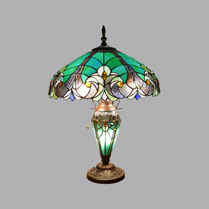 Green 3 Lights Task Lighting Mediterranean Hand Cut Glass Scalloped Dome Night Lamp with Teardrop Base Clearhalo 'Lamps' 'Table Lamps' Lighting' 1711003
