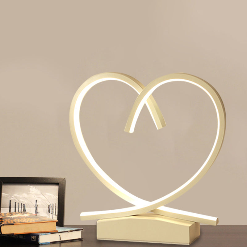 Loving Heart Wooden Night Table Light Simplicity Black/White/Wood LED Desk Lighting for Sleeping Room Clearhalo 'Lamps' 'Table Lamps' Lighting' 1711070
