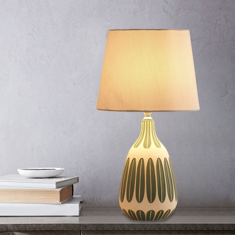 Scandinavian 1 Head Table Light Pink/Green/Purple Barrel Nightstand Lamp with Fabric Shade for Bedside Clearhalo 'Lamps' 'Table Lamps' Lighting' 1711118