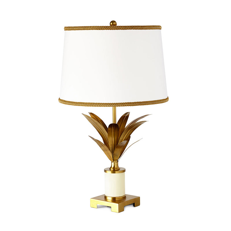 1 Bulb Fabric Desk Light Rustic Black/White Barrel Bedroom Nightstand Lighting with Shuttlecock Design Clearhalo 'Lamps' 'Table Lamps' Lighting' 1711208