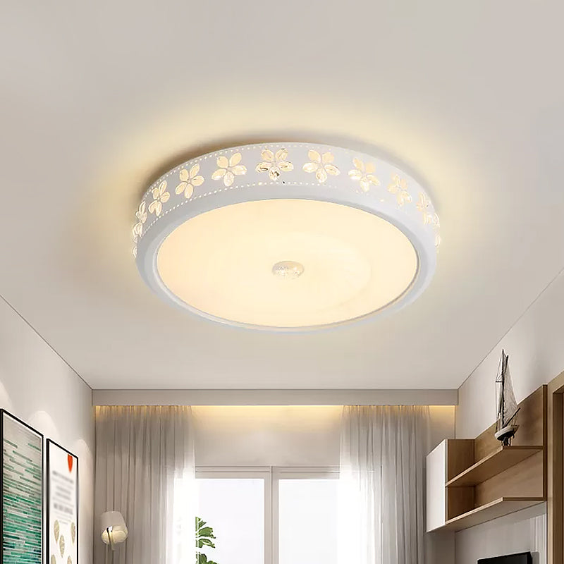 Round Metal Ceiling Fixture Minimalism 20.5"/24.5" Wide LED White Flush Mount Lamp with Floral Crystal Deco in Warm/White Light White Clearhalo 'Ceiling Lights' 'Close To Ceiling Lights' 'Close to ceiling' 'Flush mount' Lighting' 1712540