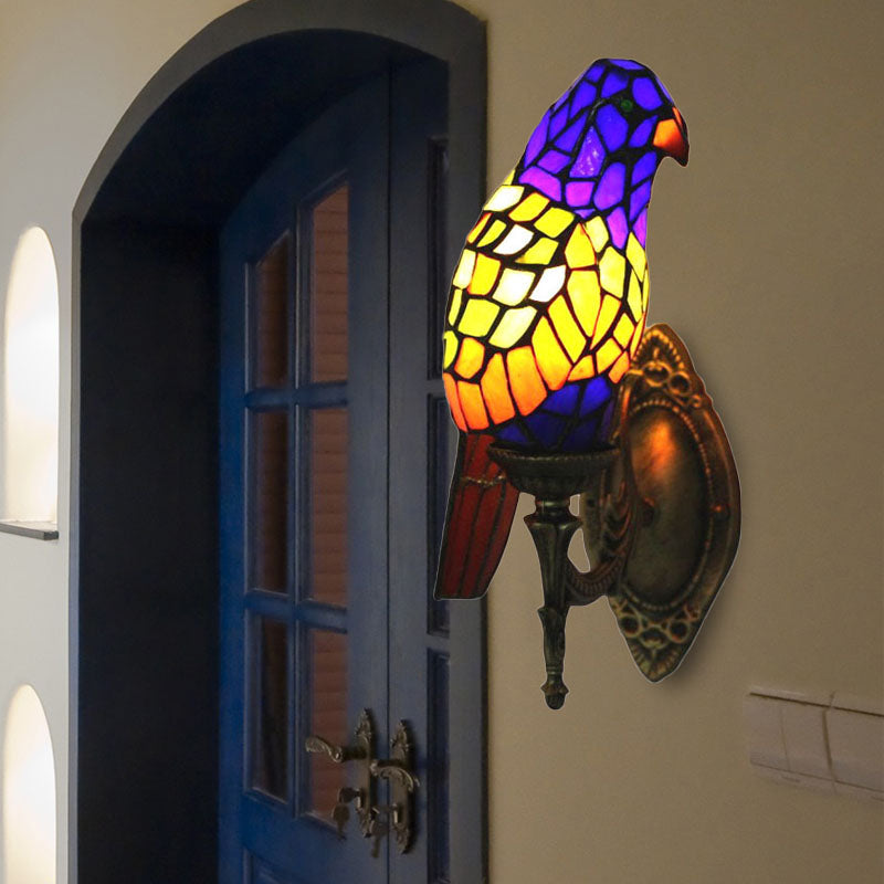 1 Head Parrot Wall Lamp Lodge Style Stained Glass Wall Sconce in Brass for Living Room Clearhalo 'Industrial' 'Middle century wall lights' 'Tiffany wall lights' 'Tiffany' 'Wall Lamps & Sconces' 'Wall Lights' Lighting' 173015