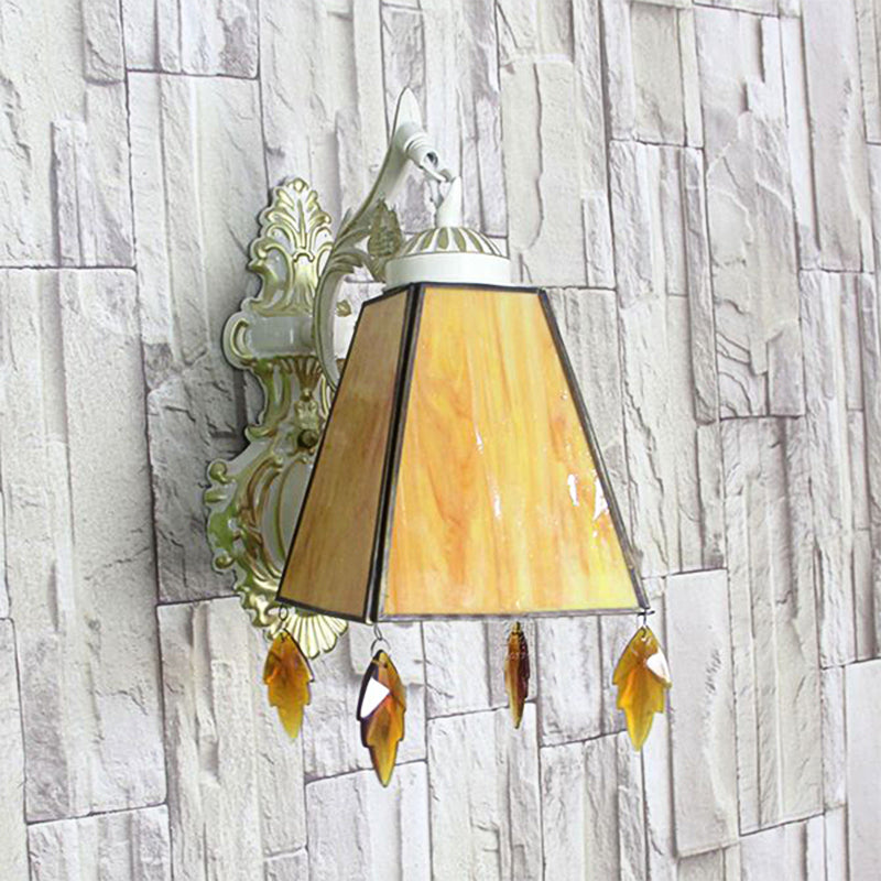 Geometric Wall Sconce Tiffany Style Stained Glass 1 Light Wall Sconce Lamp Fixture with Leaf Pendant in Amber/Green/Clear Clearhalo 'Industrial' 'Middle century wall lights' 'Tiffany wall lights' 'Tiffany' 'Wall Lamps & Sconces' 'Wall Lights' Lighting' 174615