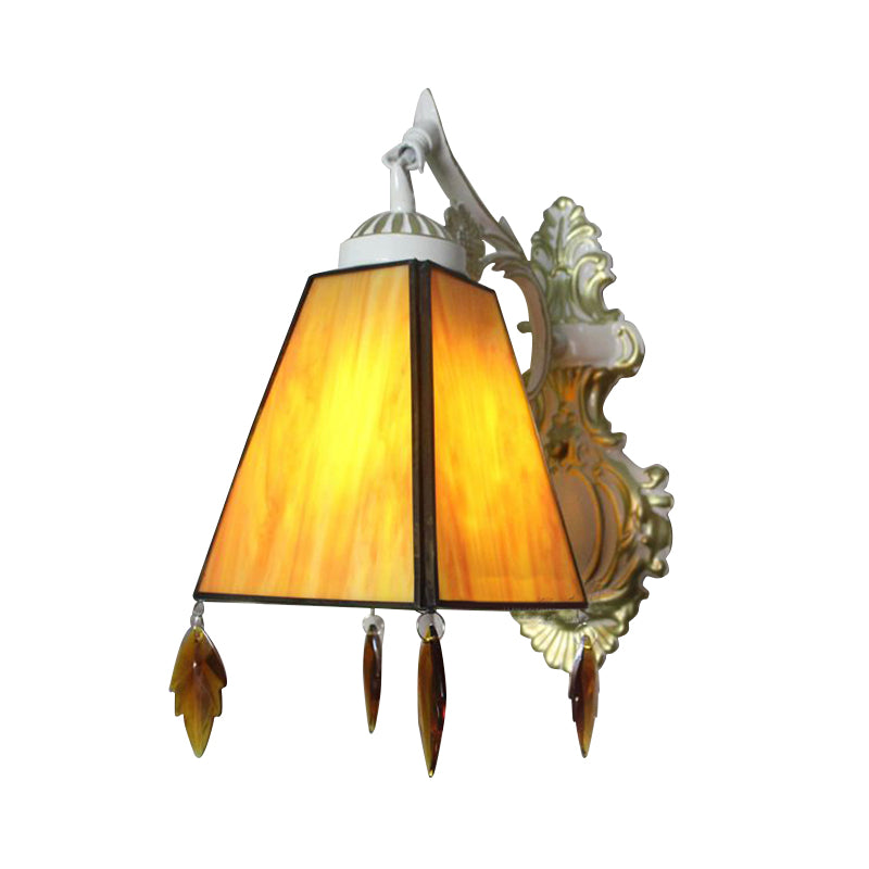 Geometric Wall Sconce Tiffany Style Stained Glass 1 Light Wall Sconce Lamp Fixture with Leaf Pendant in Amber/Green/Clear Clearhalo 'Industrial' 'Middle century wall lights' 'Tiffany wall lights' 'Tiffany' 'Wall Lamps & Sconces' 'Wall Lights' Lighting' 174616