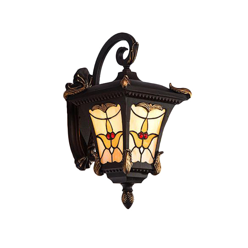 Lantern Wall Mount Fixture Industrial Vintage Stained Glass 1 Head Wall Lantern in Beige for Balcony Clearhalo 'Industrial' 'Middle century wall lights' 'Tiffany wall lights' 'Tiffany' 'Wall Lamps & Sconces' 'Wall Lights' Lighting' 174767