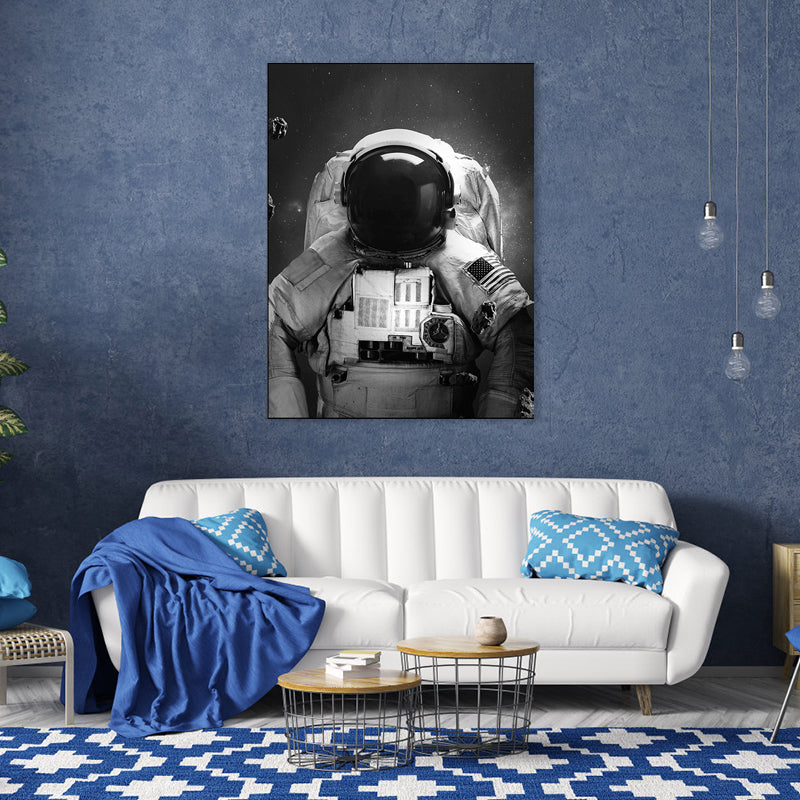 Modern Style Spaceman Canvas Boys Bedroom Wall Art Decor in Black, Multiple Sizes Clearhalo 'Art Gallery' 'Canvas Art' 'Contemporary Art Gallery' 'Modern' Arts' 1762212