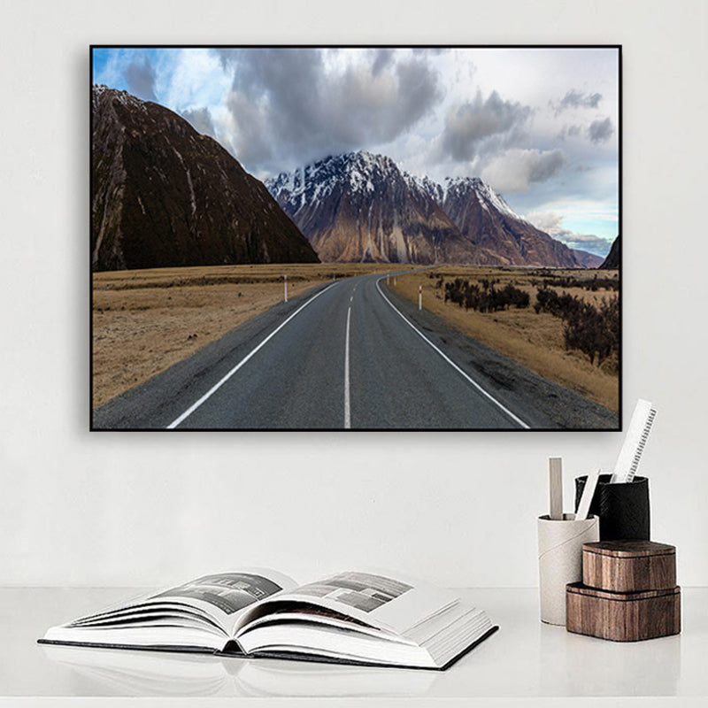 Photograph Road Wall Art Modernism Canvas Print Wall Decor in Dark Color for Bedroom Clearhalo 'Art Gallery' 'Canvas Art' 'Contemporary Art Gallery' 'Modern' Arts' 1765941