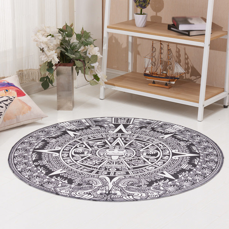 Vintage Floral Pattern Rug Blue and Black Polyester Rug Washable Pet Friendly Non-Slip Area Rug for Living Room Black Clearhalo 'Area Rug' 'Rugs' 'Southwestern' Rug' 1766615