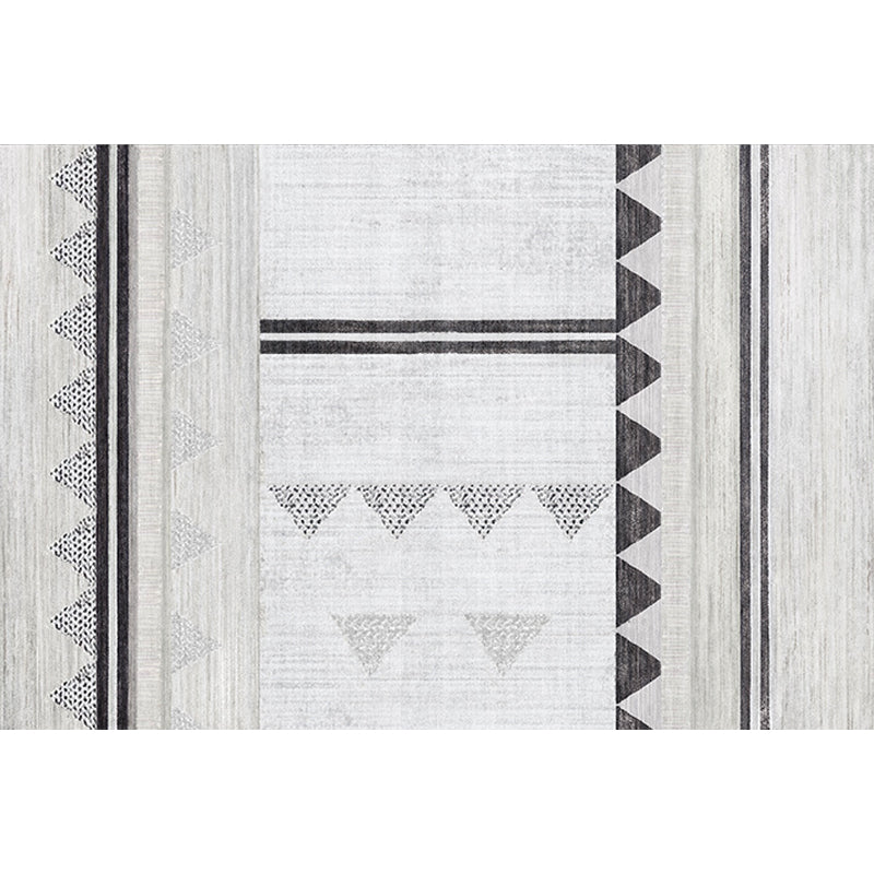 Unique Tribal Pattern Rug Light Grey Bohemian Rug Polyester Pet Friendly Non-Slip Backing Washable Area Rug for Living Room Clearhalo 'Area Rug' 'Bohemian' 'Rugs' Rug' 1767429