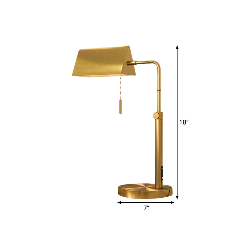 Rectangle Metal Night Light Contemporary 1-Light Gold Finish Nightstand Lamp with Pull Chain for Bedroom Clearhalo 'Lamps' 'Table Lamps' Lighting' 1781346