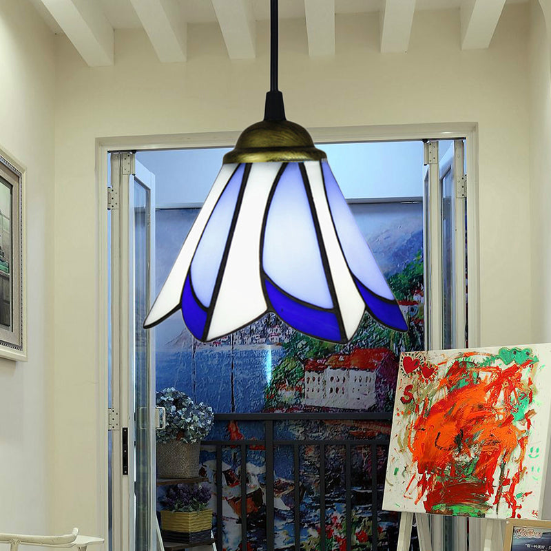 Tiffany-Style Floral Pendulum Light 1 Head Handcrafted Art Glass Suspension Lamp in Blue/Green for Foyer Blue Clearhalo 'Ceiling Lights' 'Industrial' 'Middle Century Pendants' 'Pendant Lights' 'Pendants' 'Tiffany close to ceiling' 'Tiffany Pendants' 'Tiffany' Lighting' 178275