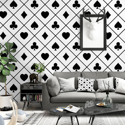 Simple Poker Card of Spade and Diamond and Club Non-Pasted Wallpaper for Guest Room and Bedroom, 33' by 20.5" Black-White Clearhalo 'Modern wall decor' 'Modern' 'Wallpaper' Wall Decor' 1785393