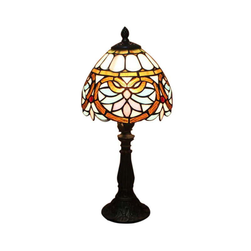 Tiffany Victorian 8"/12"/16" Wide Desk Light 1 Light Stained Glass Desk Lamp in Antique Brass for Living Room Clearhalo 'Lamps' 'Table Lamps' Lighting' 178662